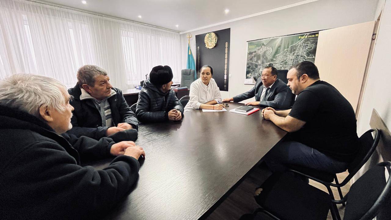 20 ноября 2025 года аким Имантауского сельского округа Сейткалиев К.К. провёл личный приём граждан.