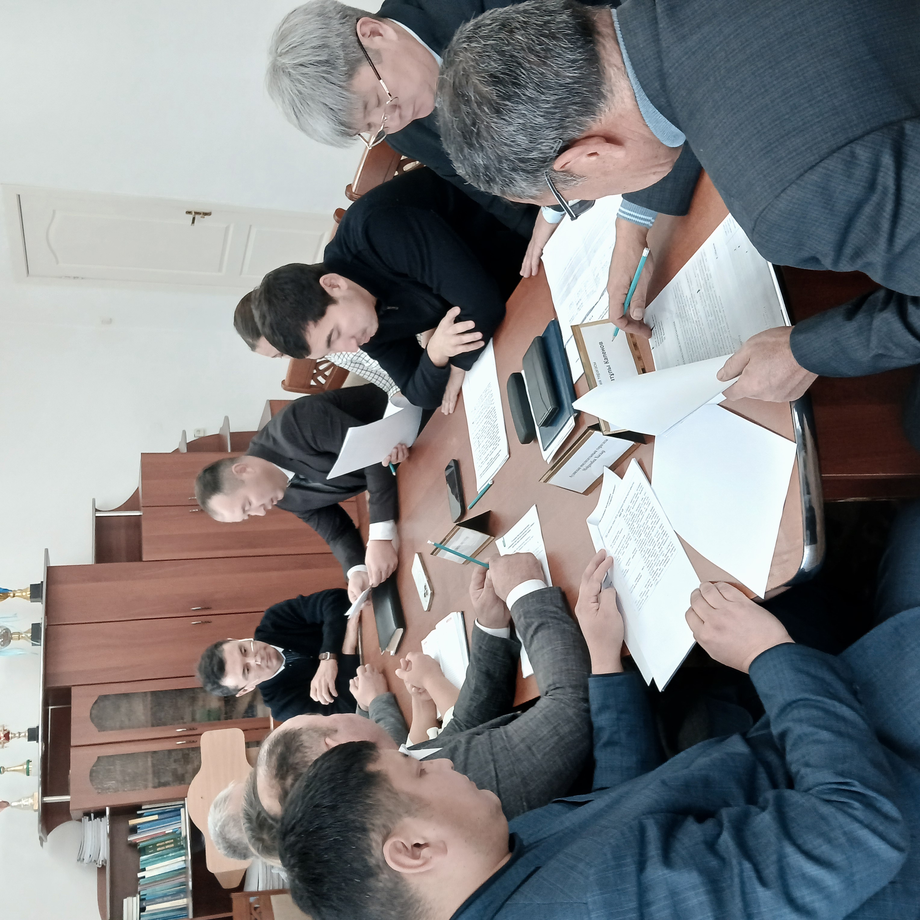 В Майском районном маслихате прошло заседание депутатской постоянной комиссии по вопросам «Развитие агропромышленного комплекса и регулирование земельных отношений»