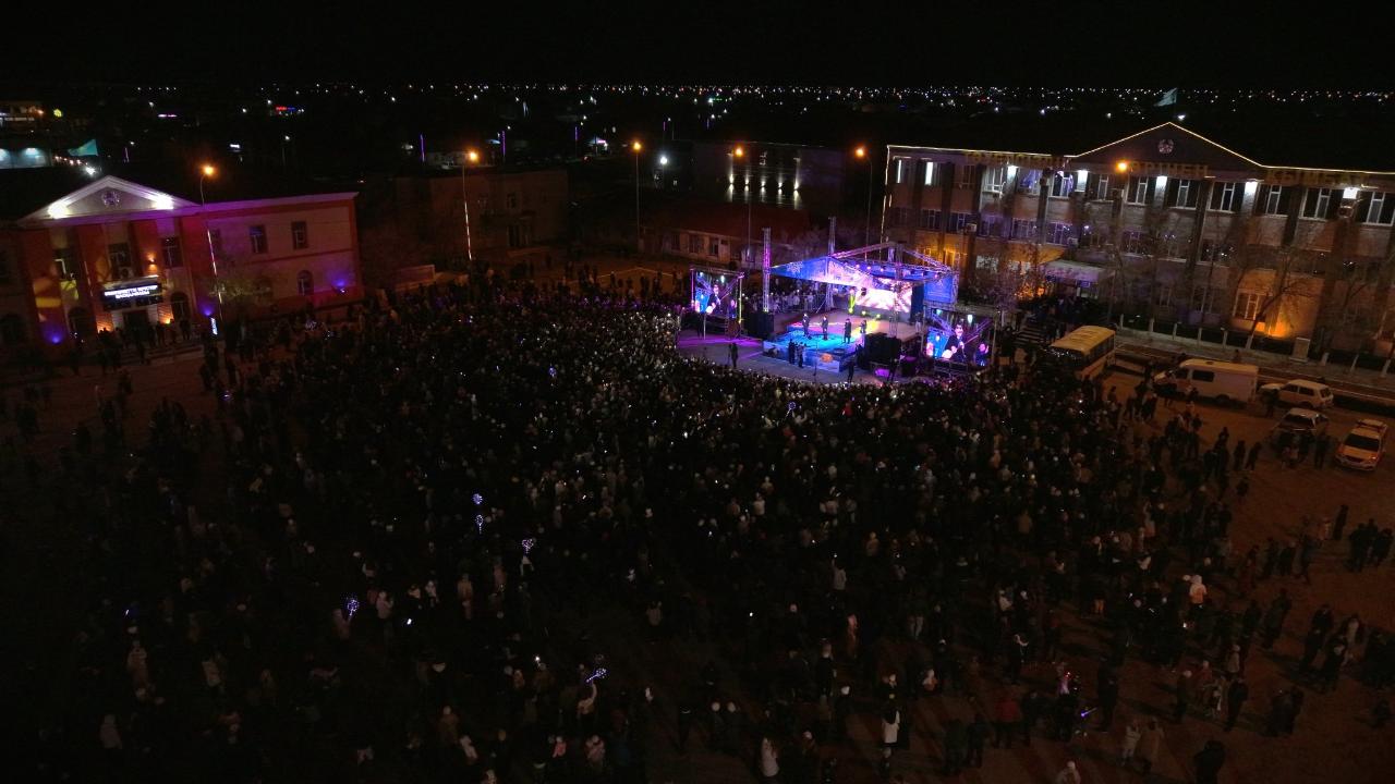 Қала кеші әсерлі әуендермен көмкерілді