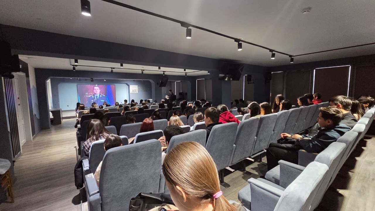 «Заң және тәртіп»: елордалық студенттер үшін цифрлық сауаттылық сабақтары өтті