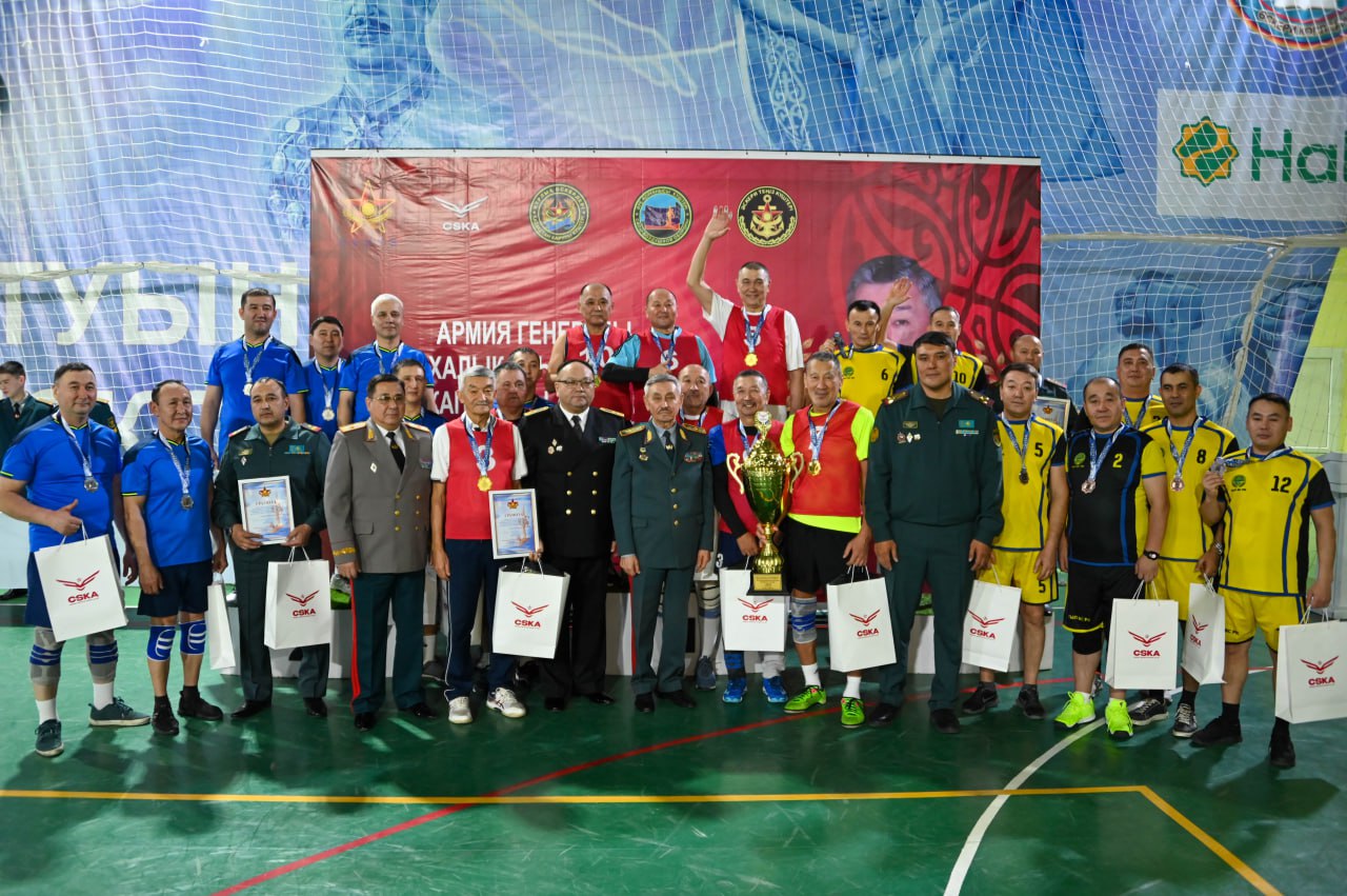 Астанада Халық қаһарманы Мұхтар Алтынбаевтың 80 жылдығына арналған волейболдан өткен турнирдің қорытындысы шығарылды