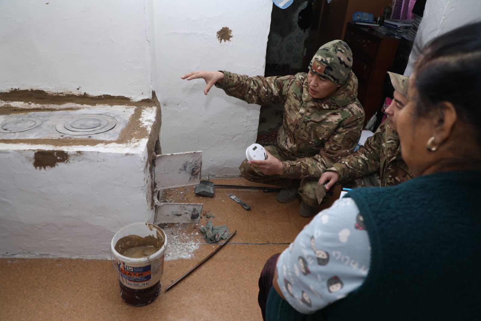 Алматы усиливает пожарную безопасность: спасательные датчики устанавливают в частных домах