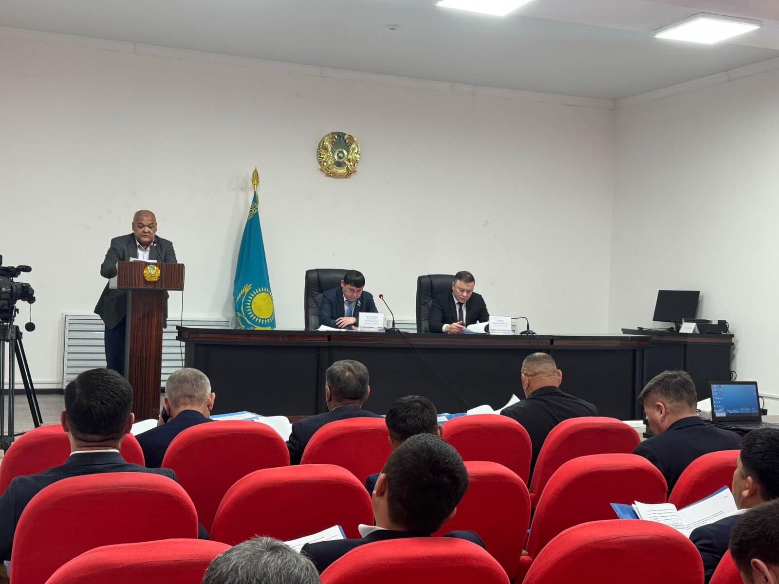 Состоялась внеочередная 37-я сессия Ордабасинского районного маслихата