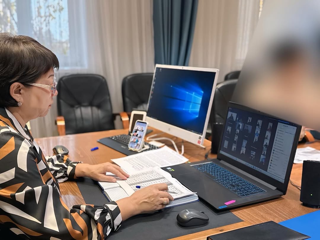Жеке сот орындаушыларының қатысуымен Zoom қосымшасы арқылы онлайн жиын өткізілді