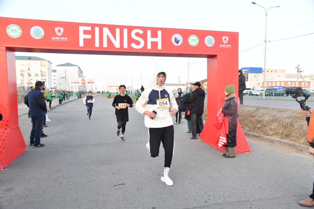 Атырауда алғаш рет әкелер мен ұлдар марафоны өтті