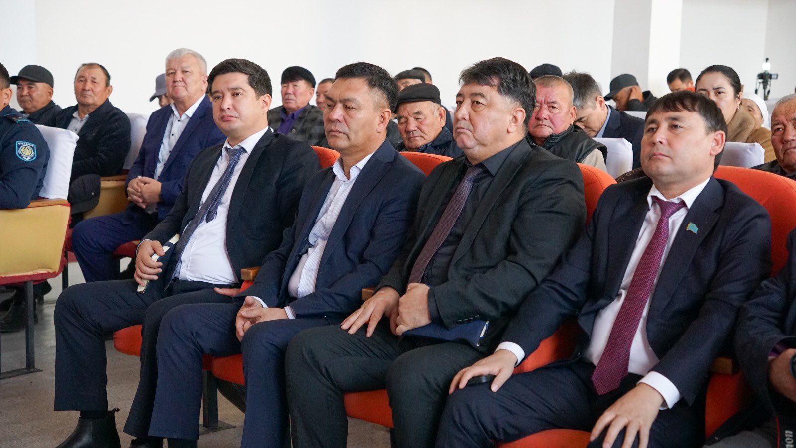 ОРДАБАСЫ: ЖЕҢІС ЖӘНЕ БӨГЕН АУЫЛ ОКРУГТЕРІНДЕ КЕЗЕКТІ КЕЗДЕСУ ӨТТІ