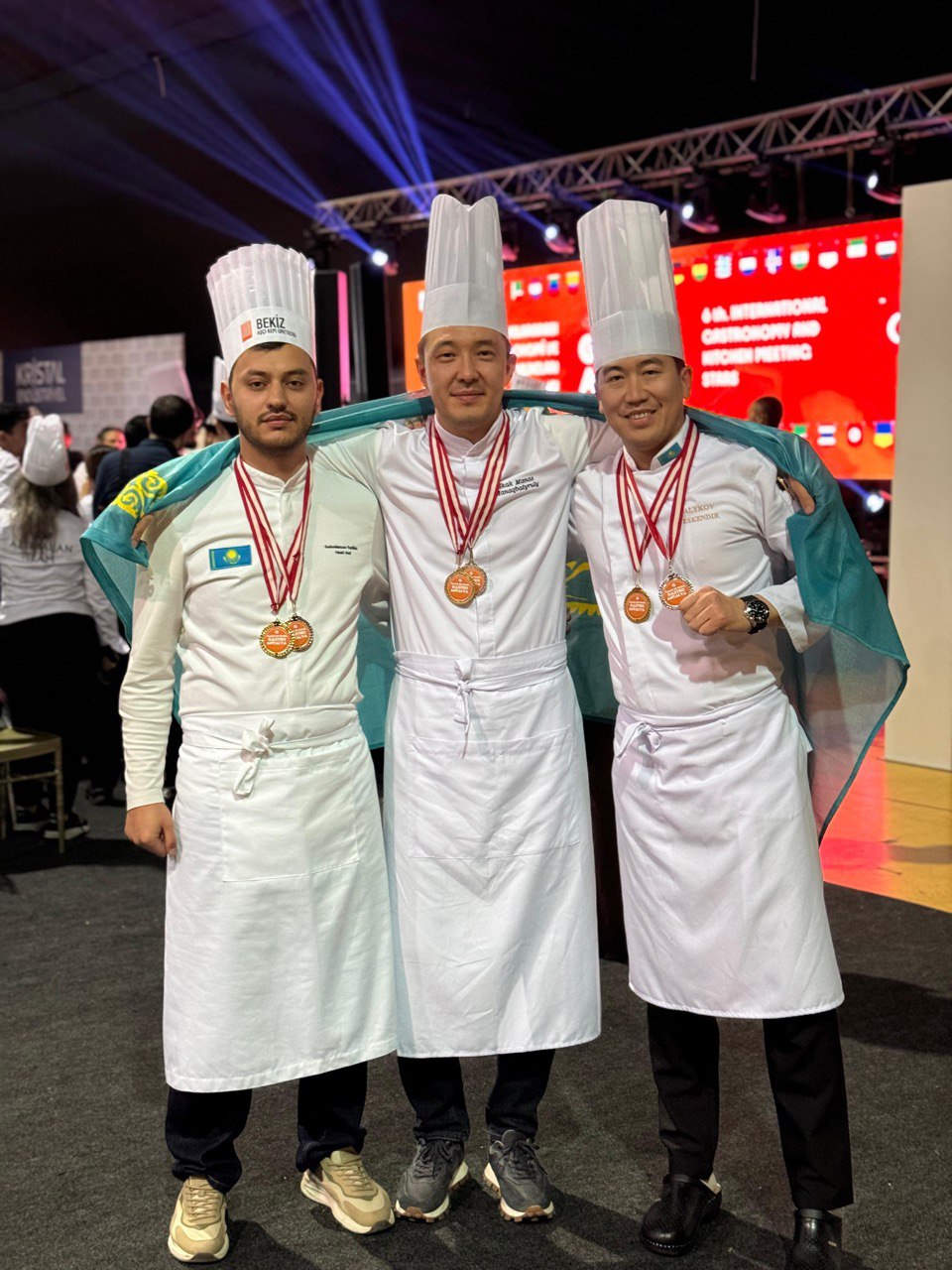 Астананың болашақ аспаздары Түркияда өткен фестивальде топ жарды