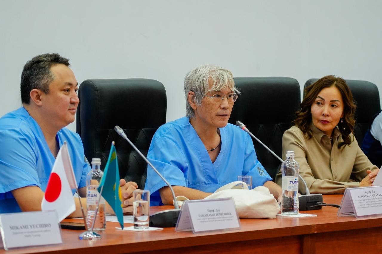 Астанада «Эндовидеохирургия. Перспективалар» атты халықаралық шеберлік сағаты өтті