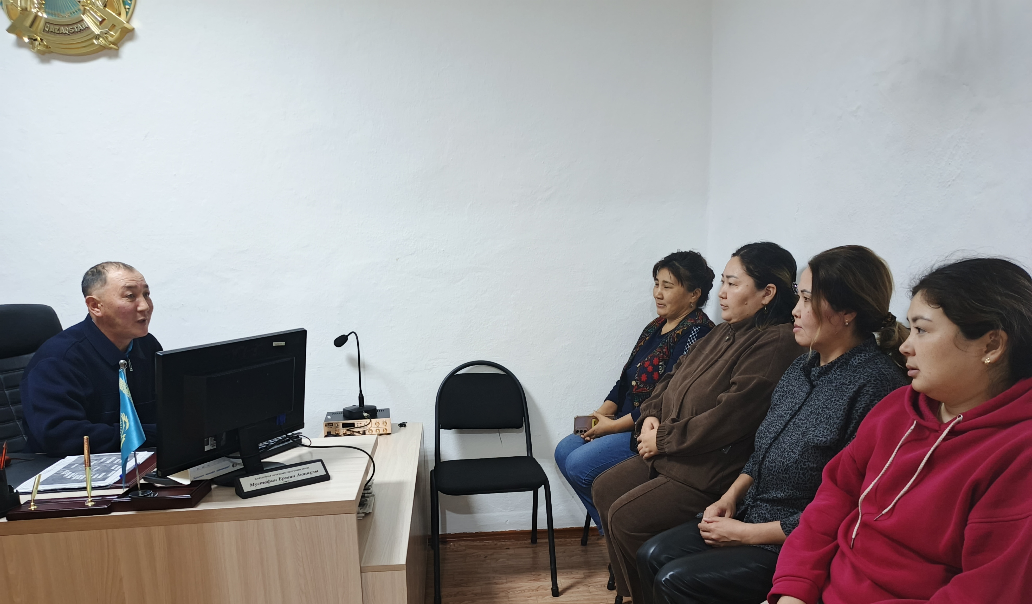 2025 ж.  21 қарашасында ауылдық округ әкімі  мемлекеттік қызметшілермен «Сыбайлас жемқорлық» тақырыбында ақпараттық түсіндіру жұмыстарын жүргізді.