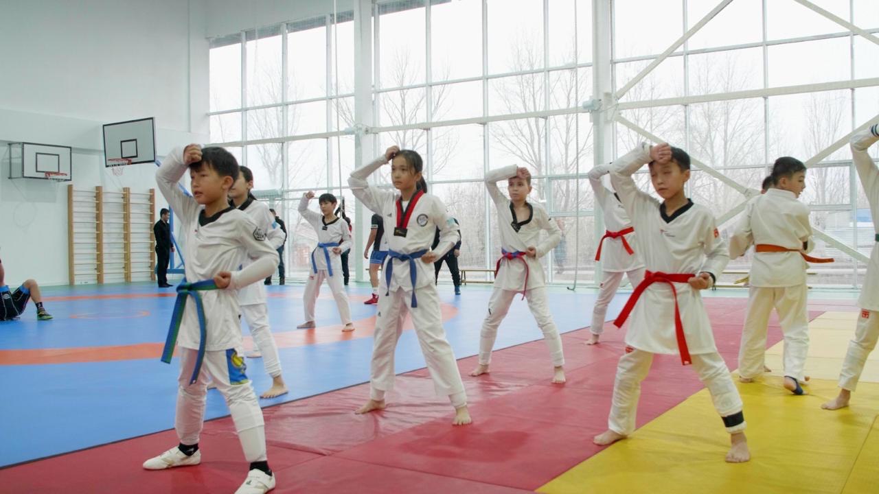 Новый физкультурно-оздоровительный комплекс открыли в столичном районе Алматы