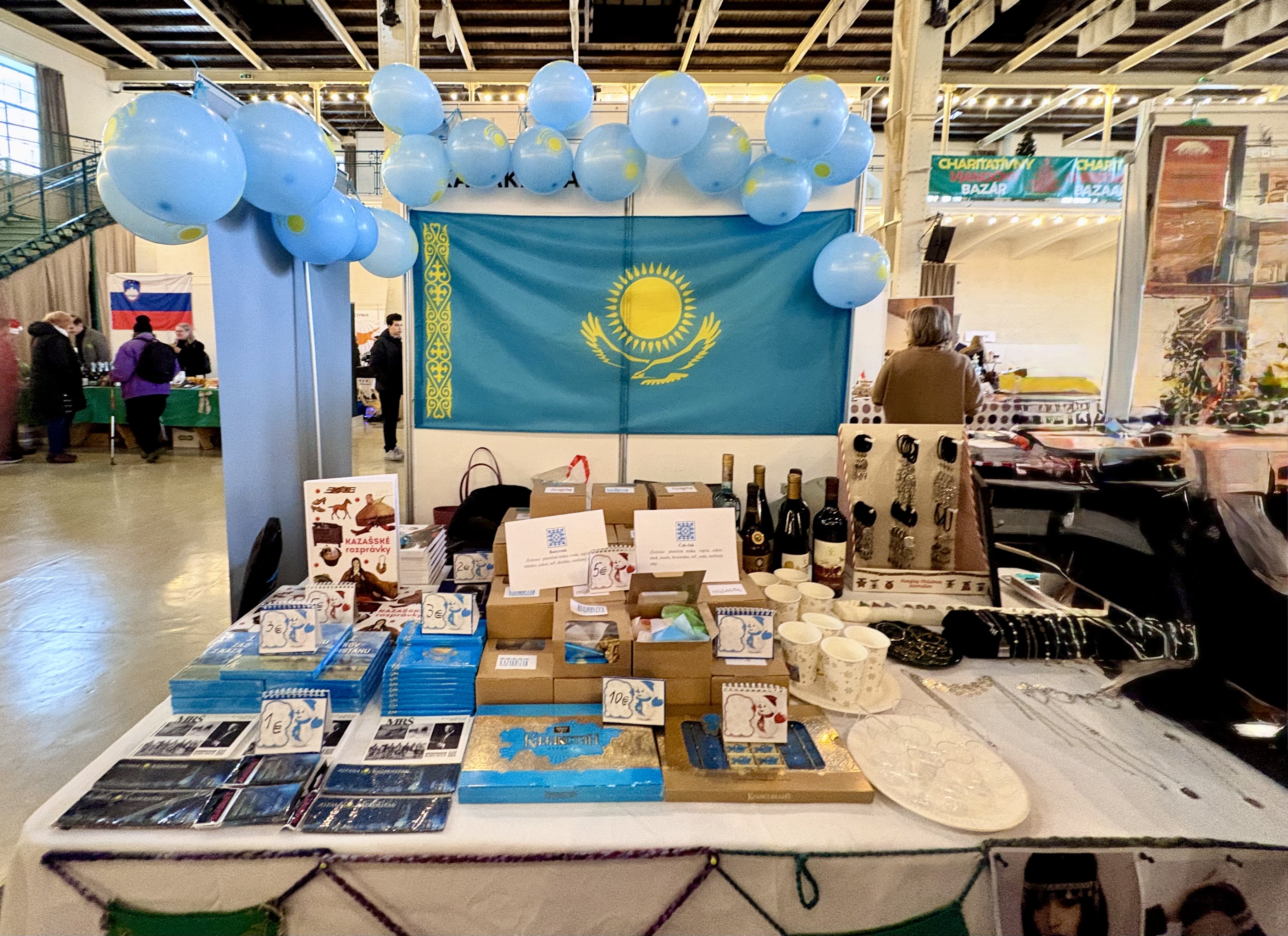 Культура Казахстана представлена на благотворительной ярмарке в Братиславе