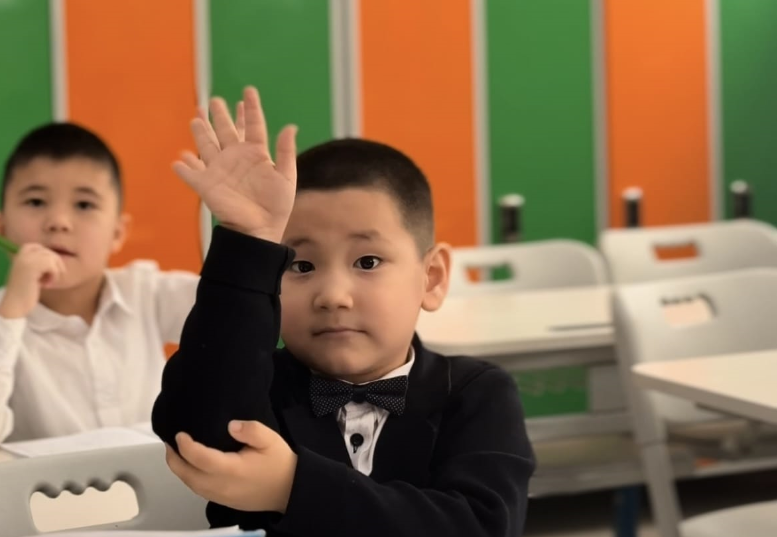 В школе имени Ахмета Байтурсынова каждый день начинается с простого принципа — ребёнок приходит не просто учиться, а раскрывать себя