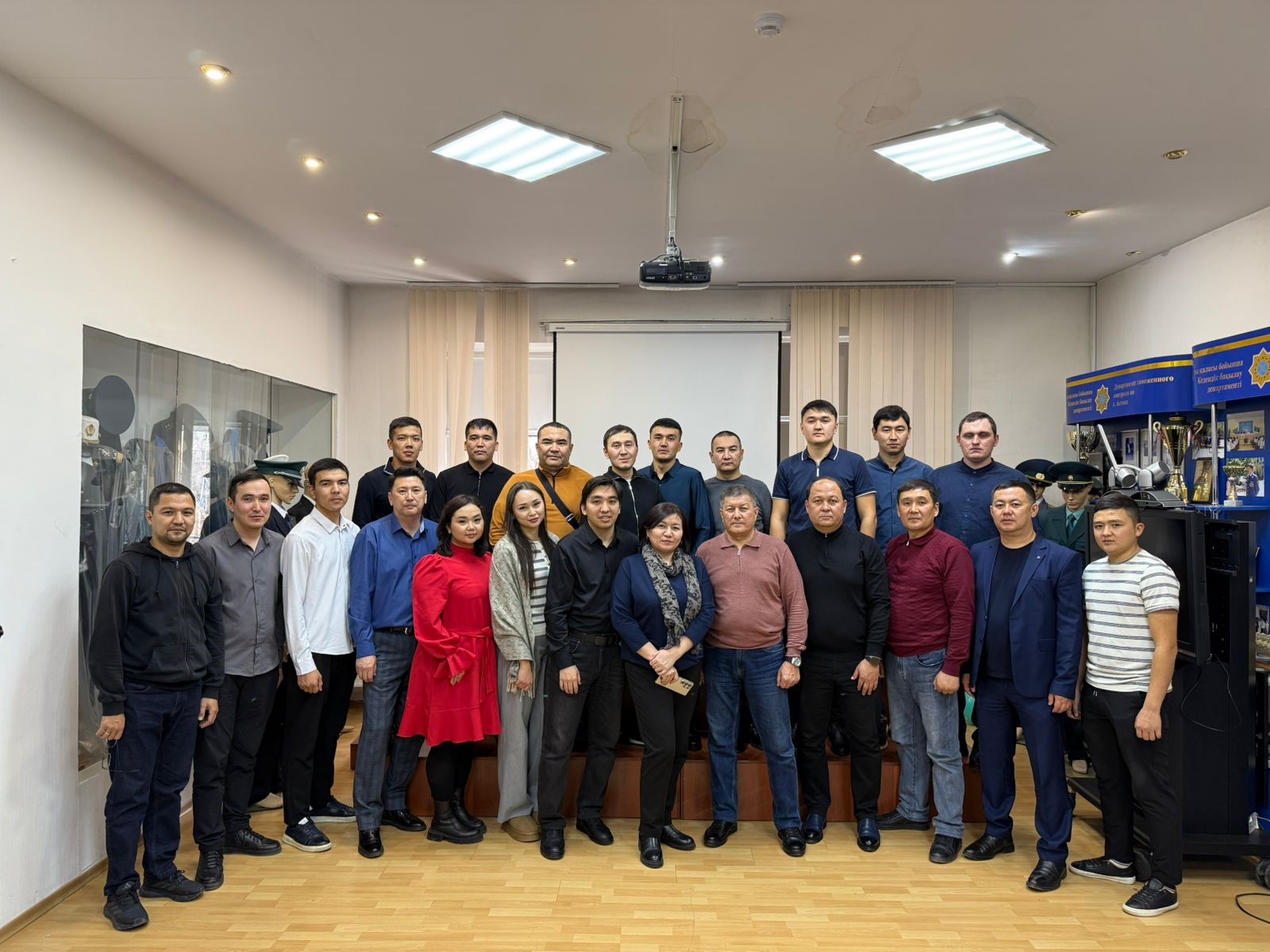 «Рентген-телевизиялық қондырғылар операторларын даярлау жөніндегі арнайы курстарды өзектендіру және өткізу»