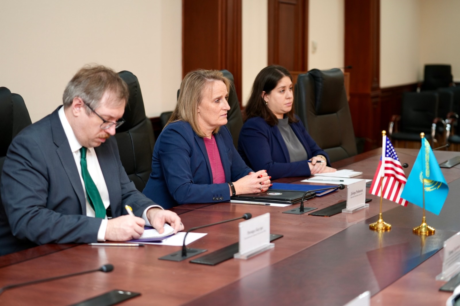 Энергетика министрлігі мен АҚШ Елшілігі стратегиялық ынтымақтастық бағыттарын талқылады