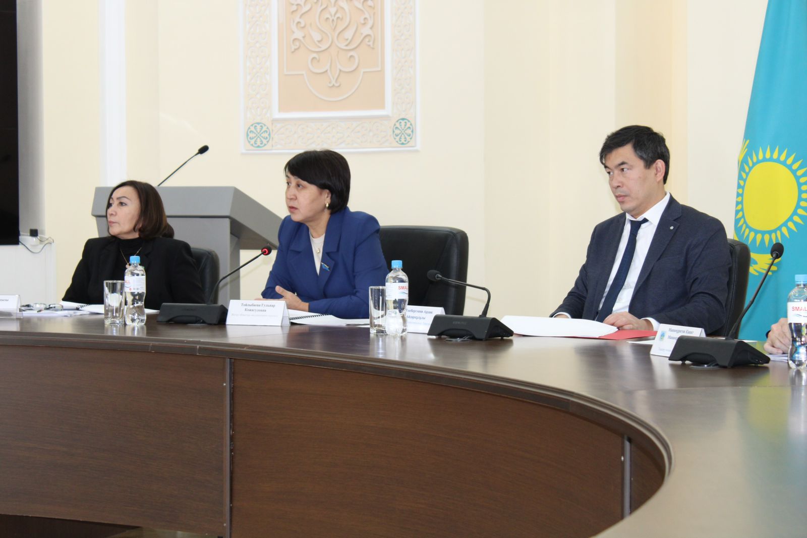 Бүгін Жетісу облысы бойынша Тексеру комиссиясының кезекті отырысына облыстық мәслихат депутаттары қатысты.