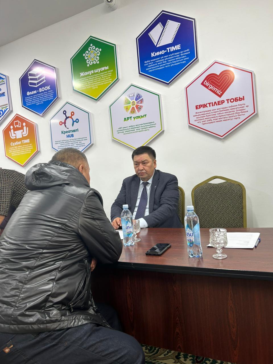 Провёл Республиканский мобильный общественный приём для жителей села Аскар Токмагамбетов