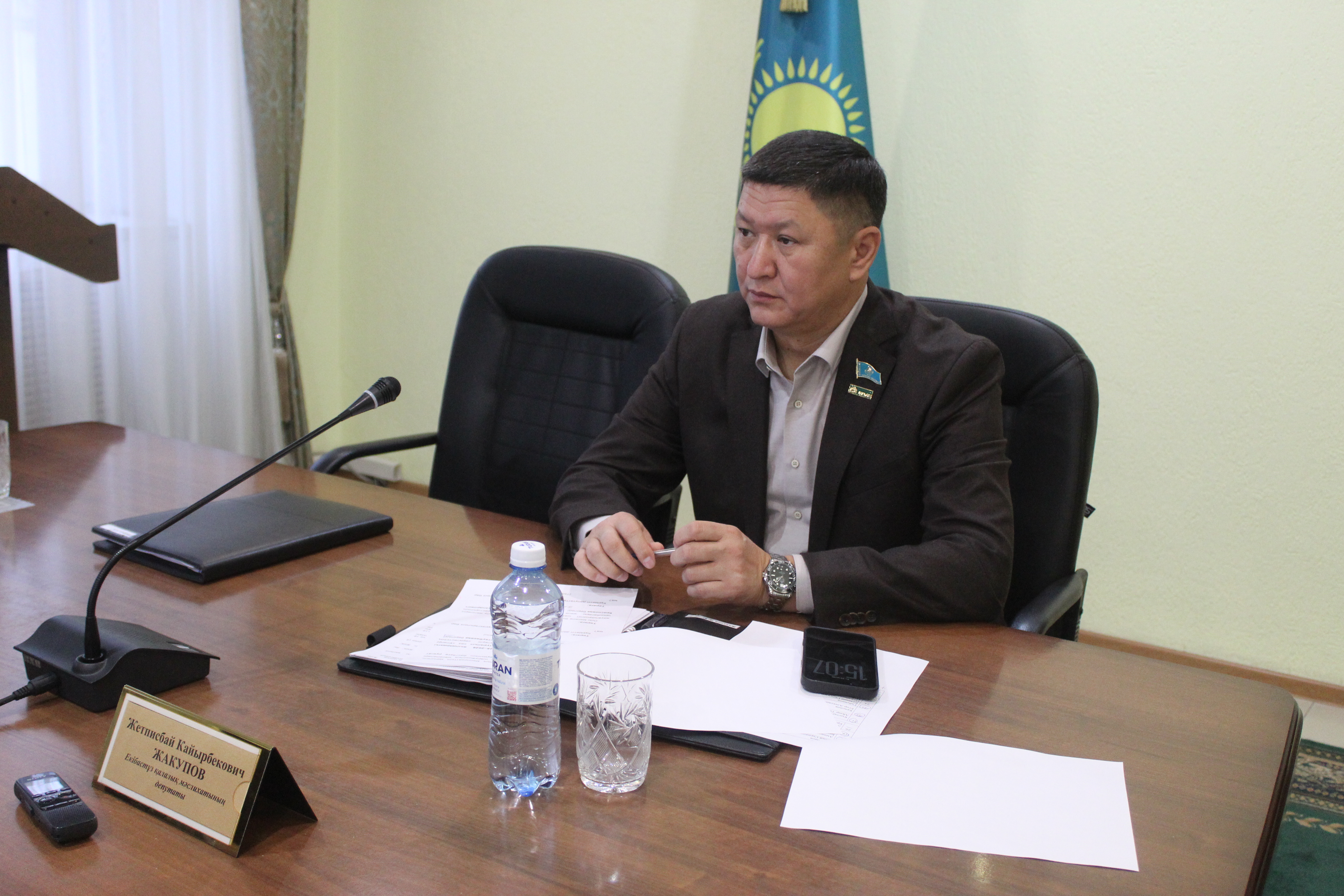25 ноября текущего года под председательством Жакупова Ж.К. состоялось заседание постоянной комиссии по вопросам строительства, транспорта и жилищно-коммунального хозяйства Экибастузского городского маслихата.