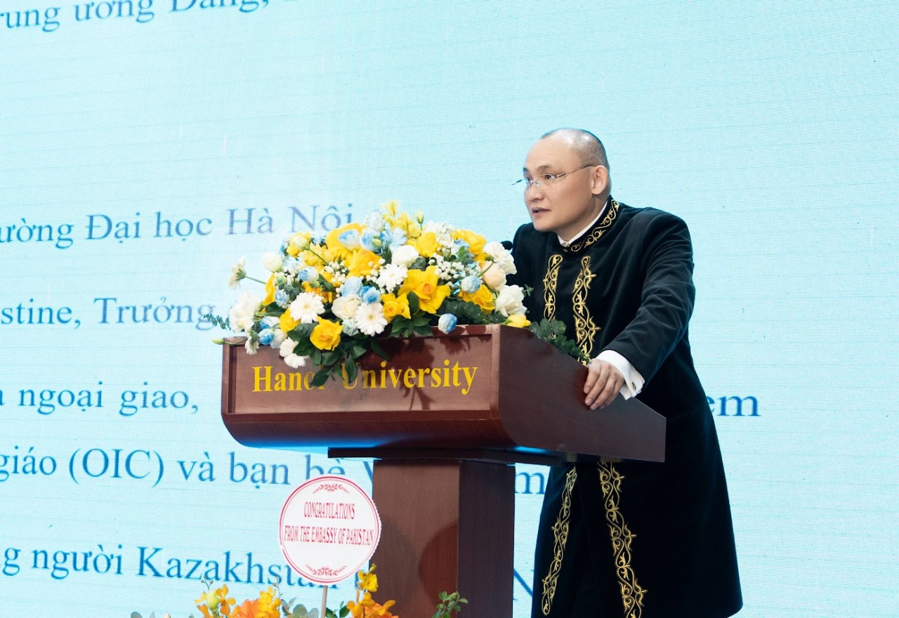 Ханойда Әл-Фараби кітабының тұсаукесері сәтті өтті