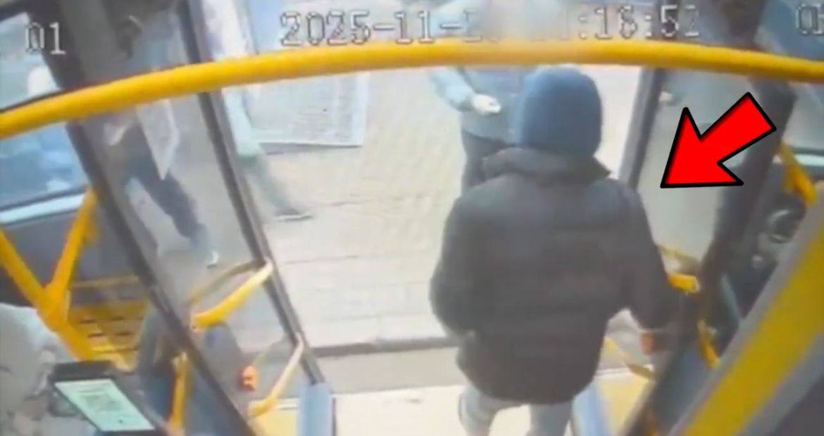 Опасное распыление газового баллончика в автобусе: нарушитель арестован