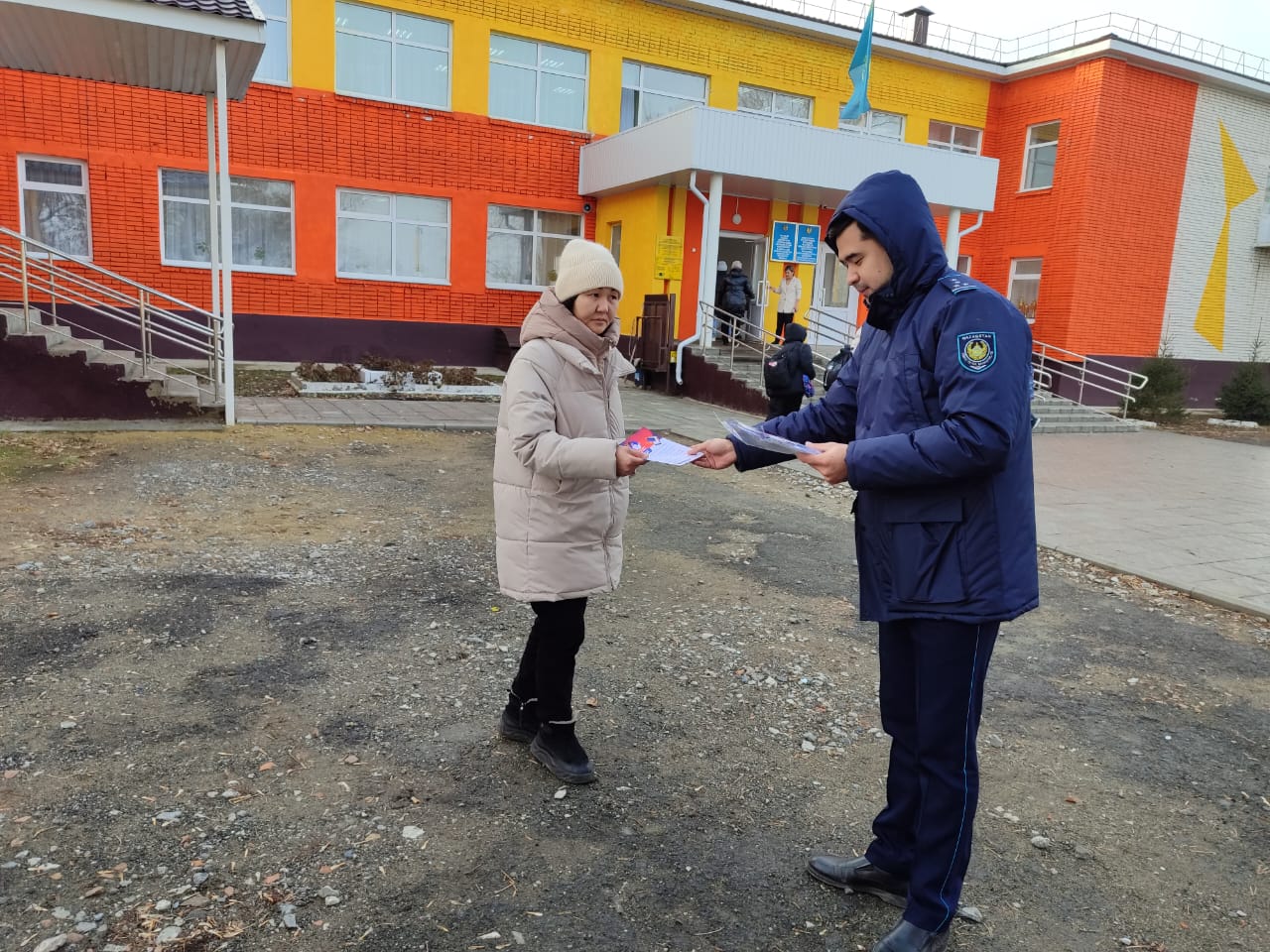 Дети становятся дропперами: что должны знать родители