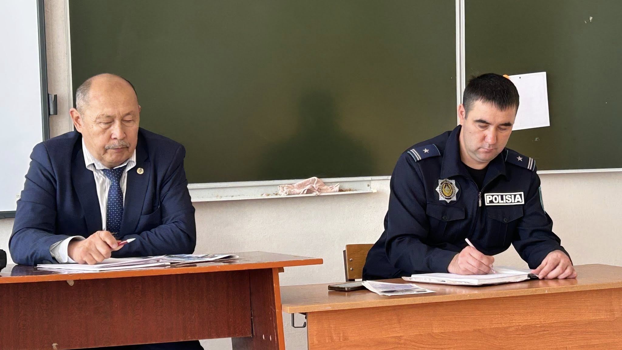 Заң мен Тәртіпті нығайту аясында Шөптікөл ауылының тұрғындарымен кездесу өтті.