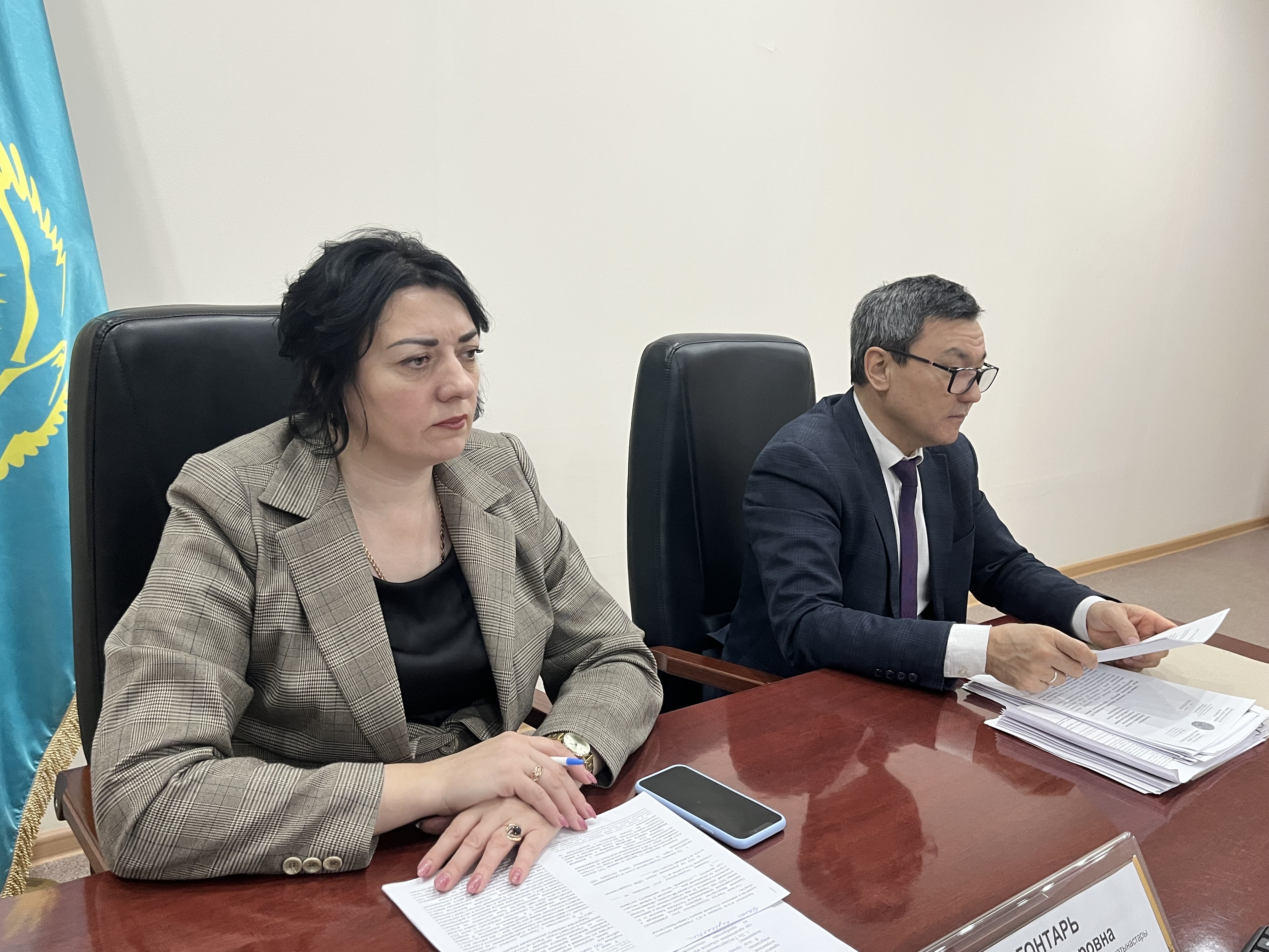 В Управлении сельского хозяйства и земельных отношений совместно с Департаментом Агентства РК по делам государственной службы СКО