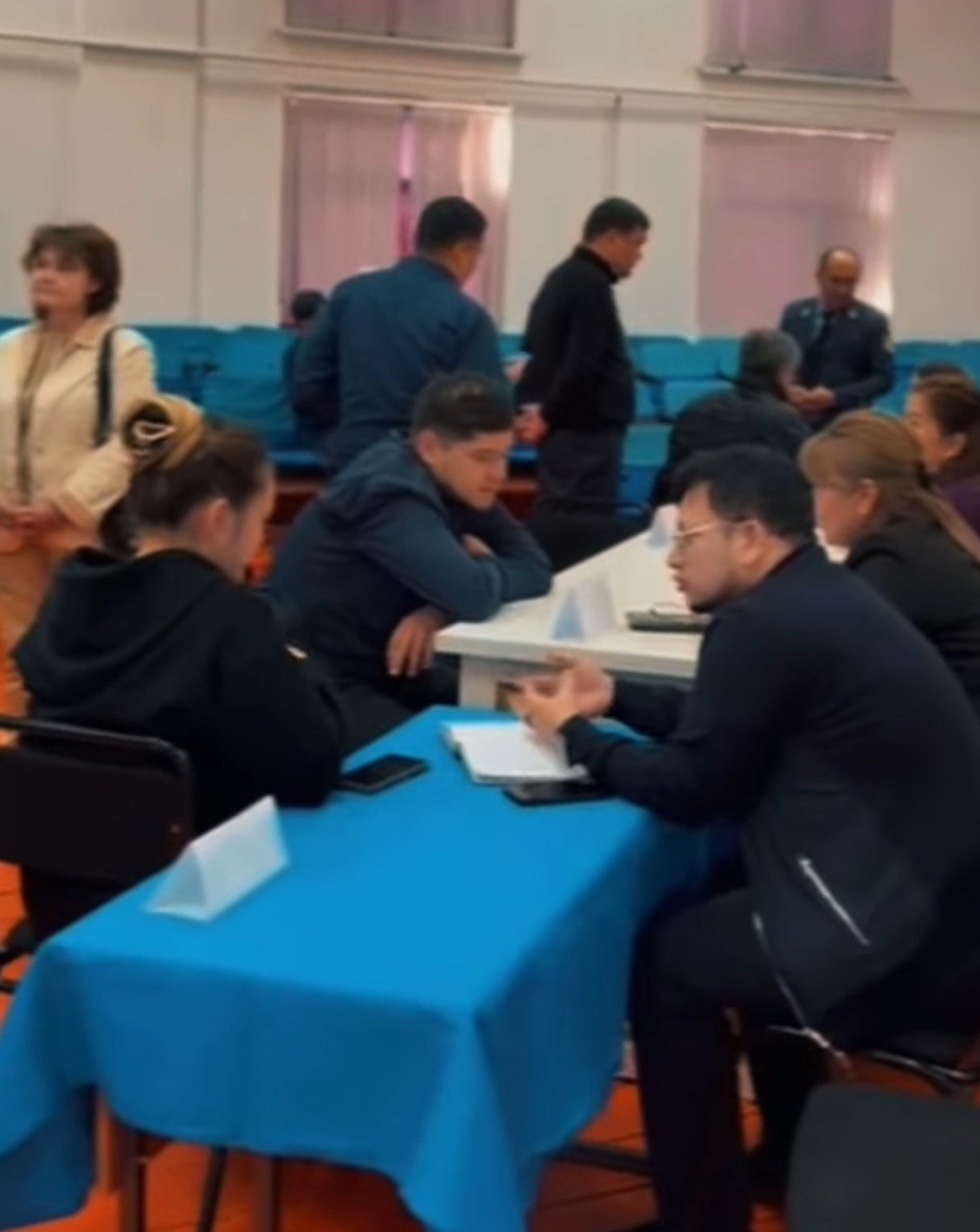 ПРОШЛА ЯРМАРКА ВАКАНСИЙ ДЛЯ ГРАЖДАН, ИМЕЮЩИХ ЗАДОЛЖЕННОСТЬ ПО АЛИМЕНТАМ