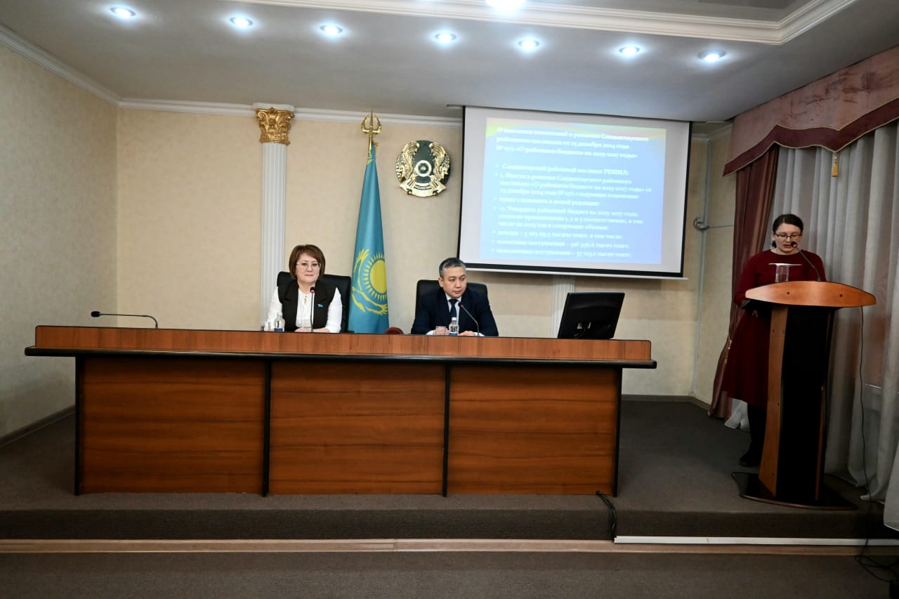 Состоялась внеочередная XXV сессия районного маслихата