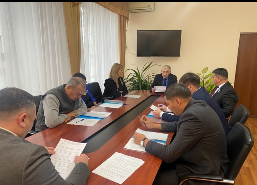 Тереңкөл аудандык мәслихатының бюджеттік саясаты мен экономикалык даму мәселелер жөнінде комиссиянын отырысы өтті