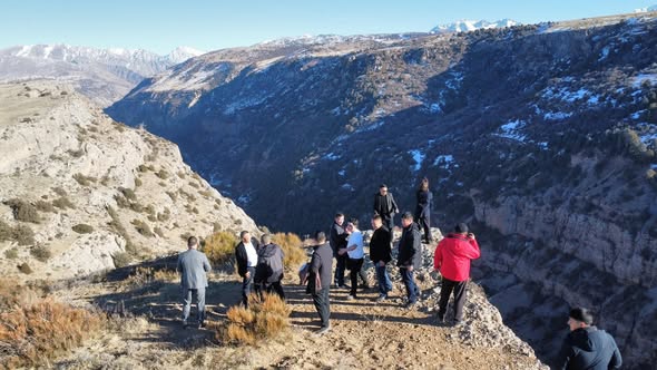 ТҮРКІСТАН: ШЕТЕЛДІК БИЗНЕС ДЕЛЕГАЦИЯ ТҮЛКІБАСТАҒЫ ТУРИСТІК НЫСАНДАРМЕН ТАНЫСТЫ