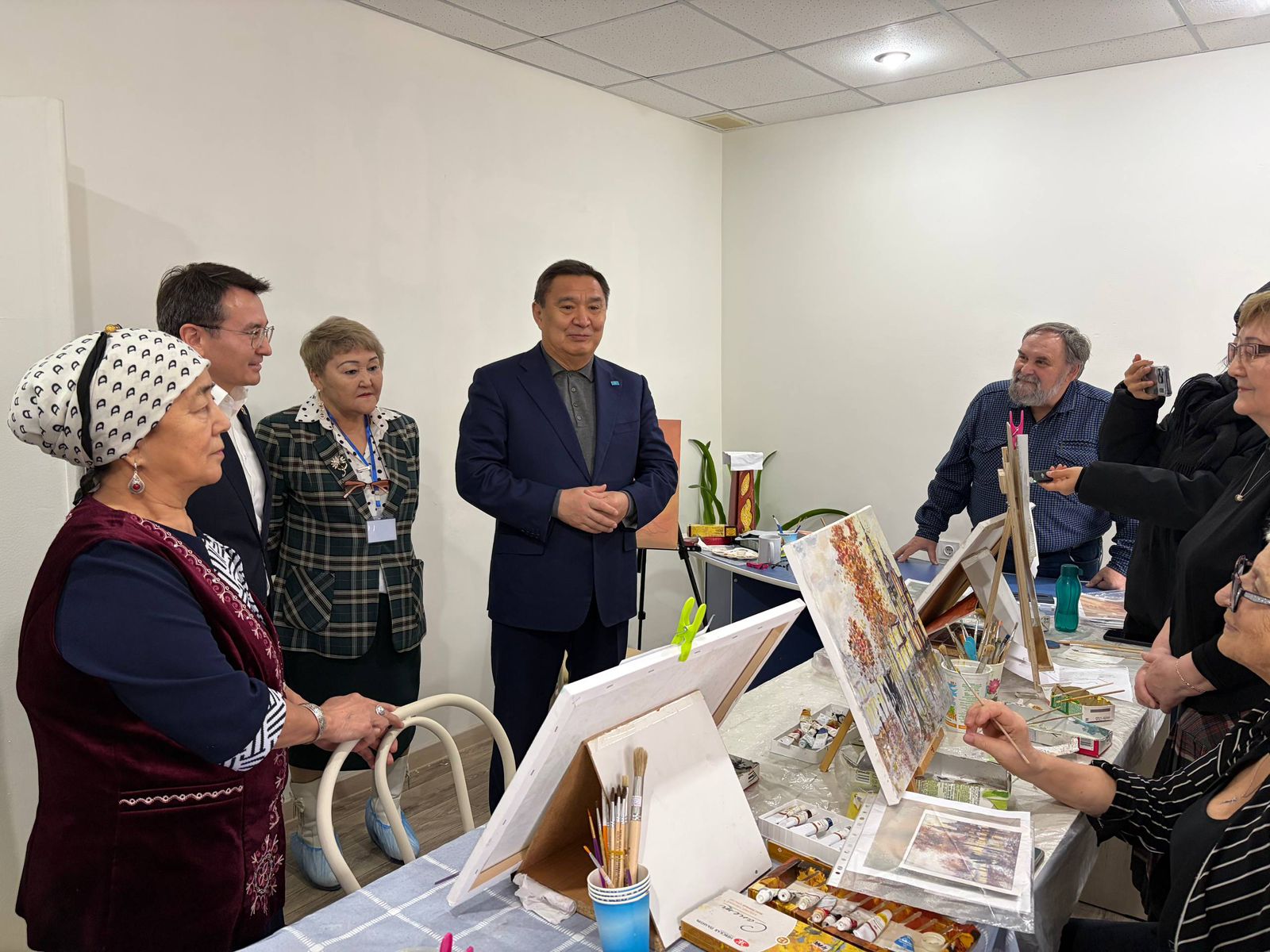 Облыс әкімі Степногорск қаласының белсенді ұзақ өмір сүру орталығында болды