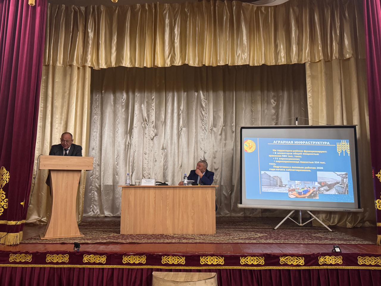 отчетные встречи акима Жаркаинского района и акима села Пятигорское с жителями