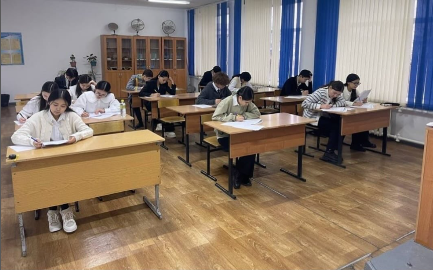 Лингвистикадан республикалық олимпиаданың облыстық кезеңі