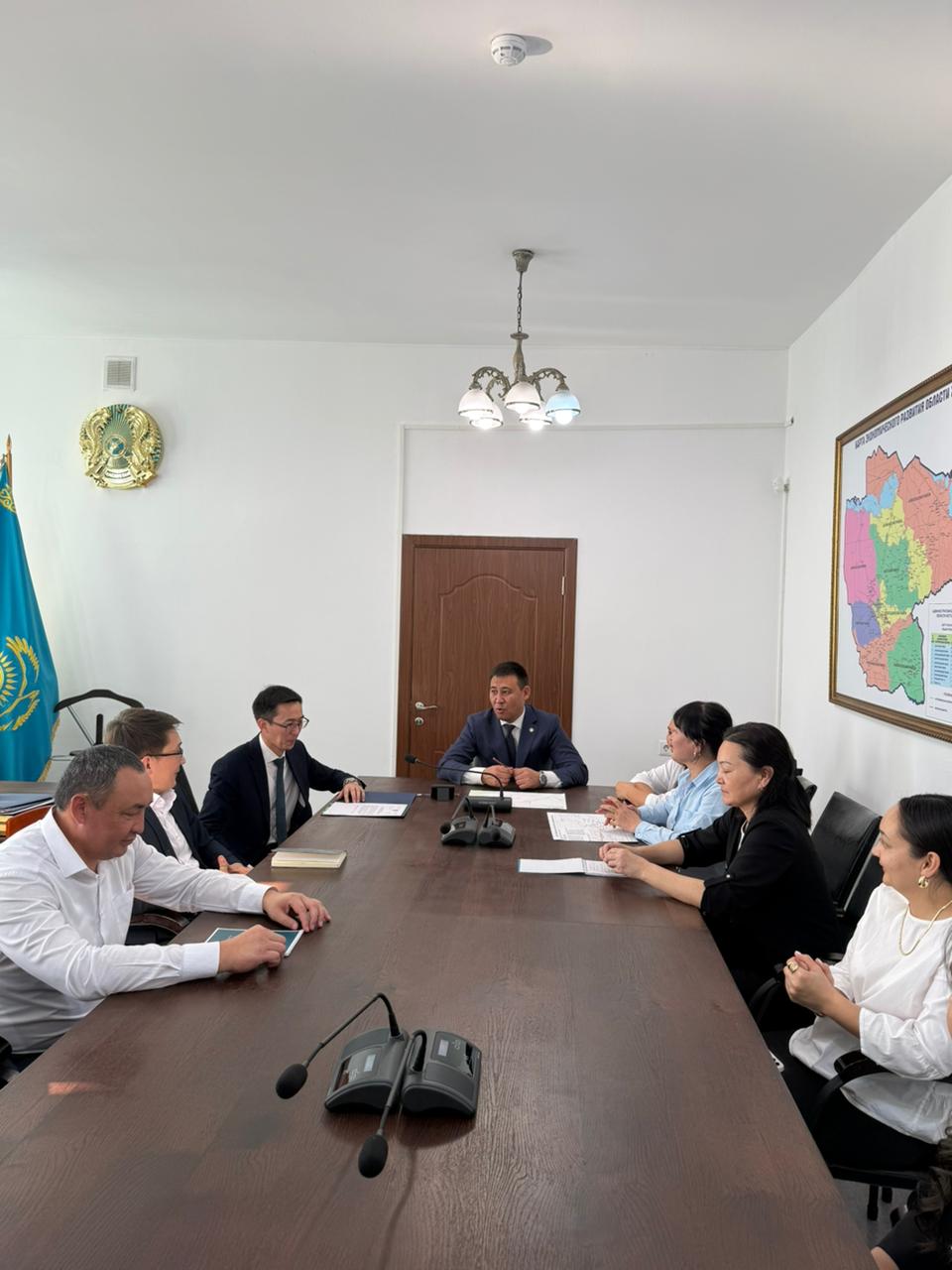 Мемлекеттік қызметшілердің беделі мен этикасын қорғауға арналған ақпараттық науқан жөнінде ішкі жиналыс