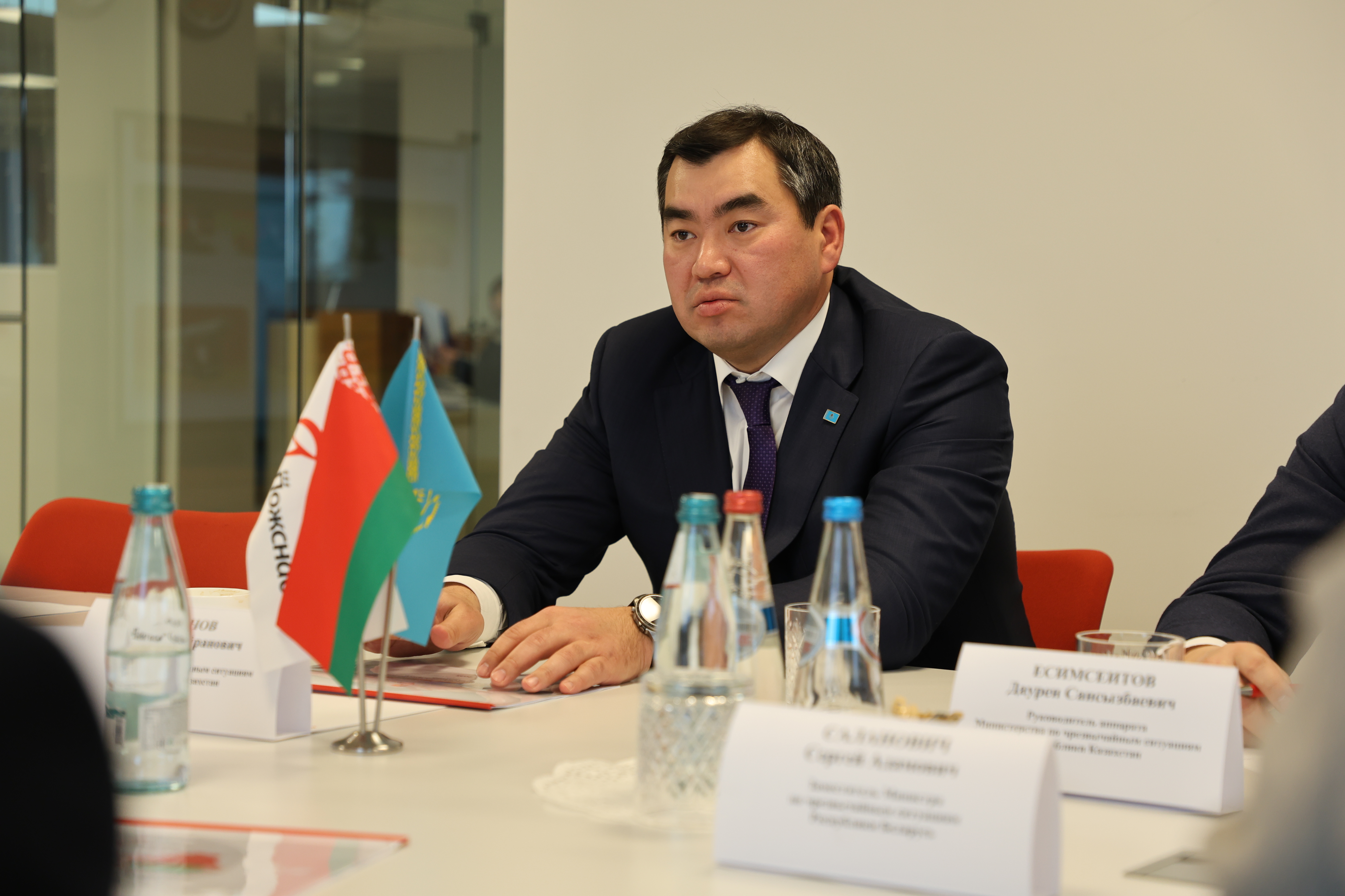 Қазақстан ТЖМ басшысы Беларуське барды