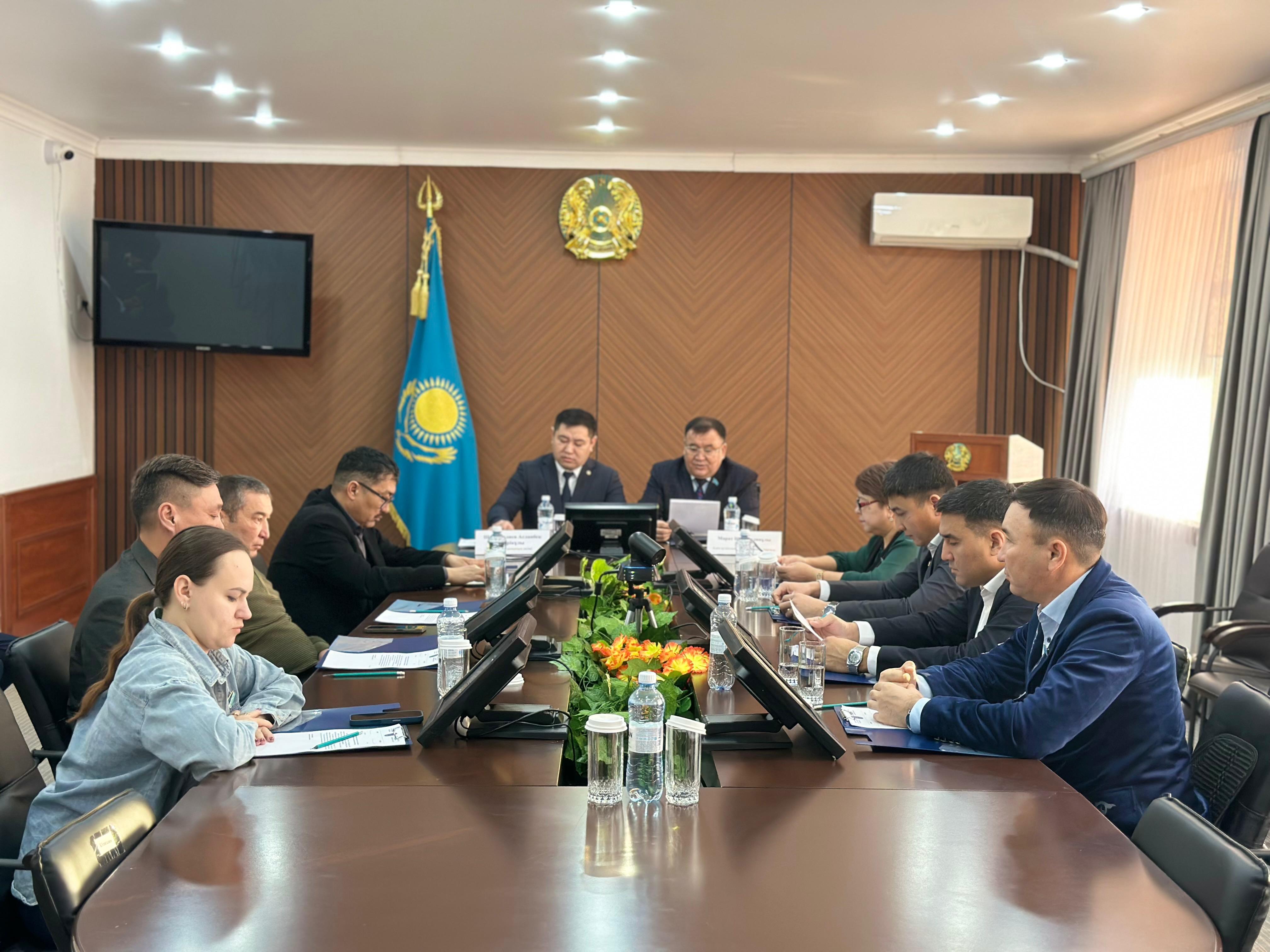 2025 жылғы 28 қарашада аудандық мәслихаттың кезектен тыс сессиясы өтті