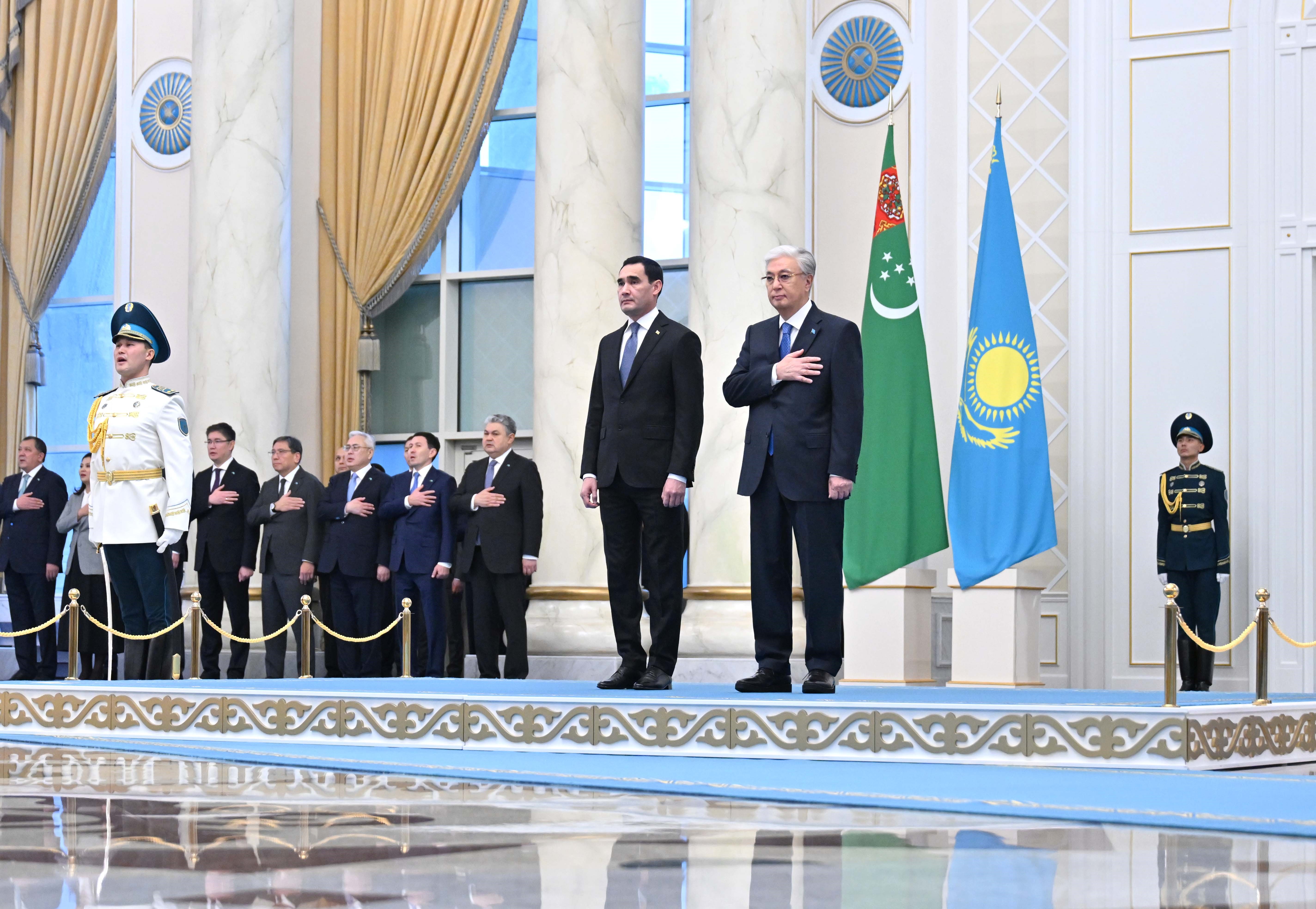 Президенты Казахстана и Туркменистана провели переговоры