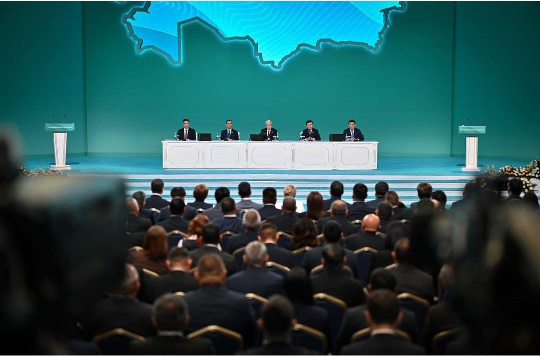 Глава государства: «Аким — это, прежде всего, государственный служащий, который напрямую работает с народом»