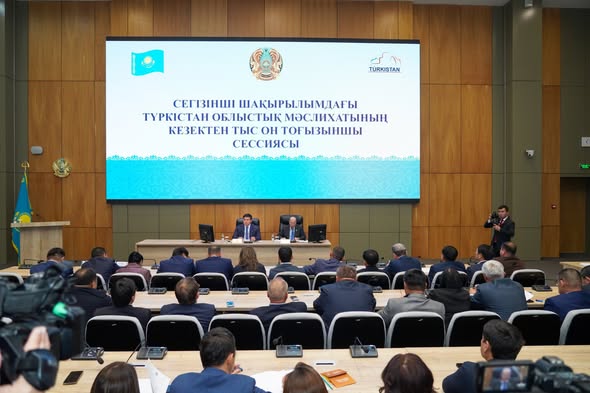 ТҮРКІСТАН ОБЛЫСТЫҚ МӘСЛИХАТЫНЫҢ КЕЗЕКТЕН ТЫС ОН ТОҒЫЗЫНШЫ СЕССИЯСЫНДА 8 МӘСЕЛЕ ҚАРАЛДЫ
