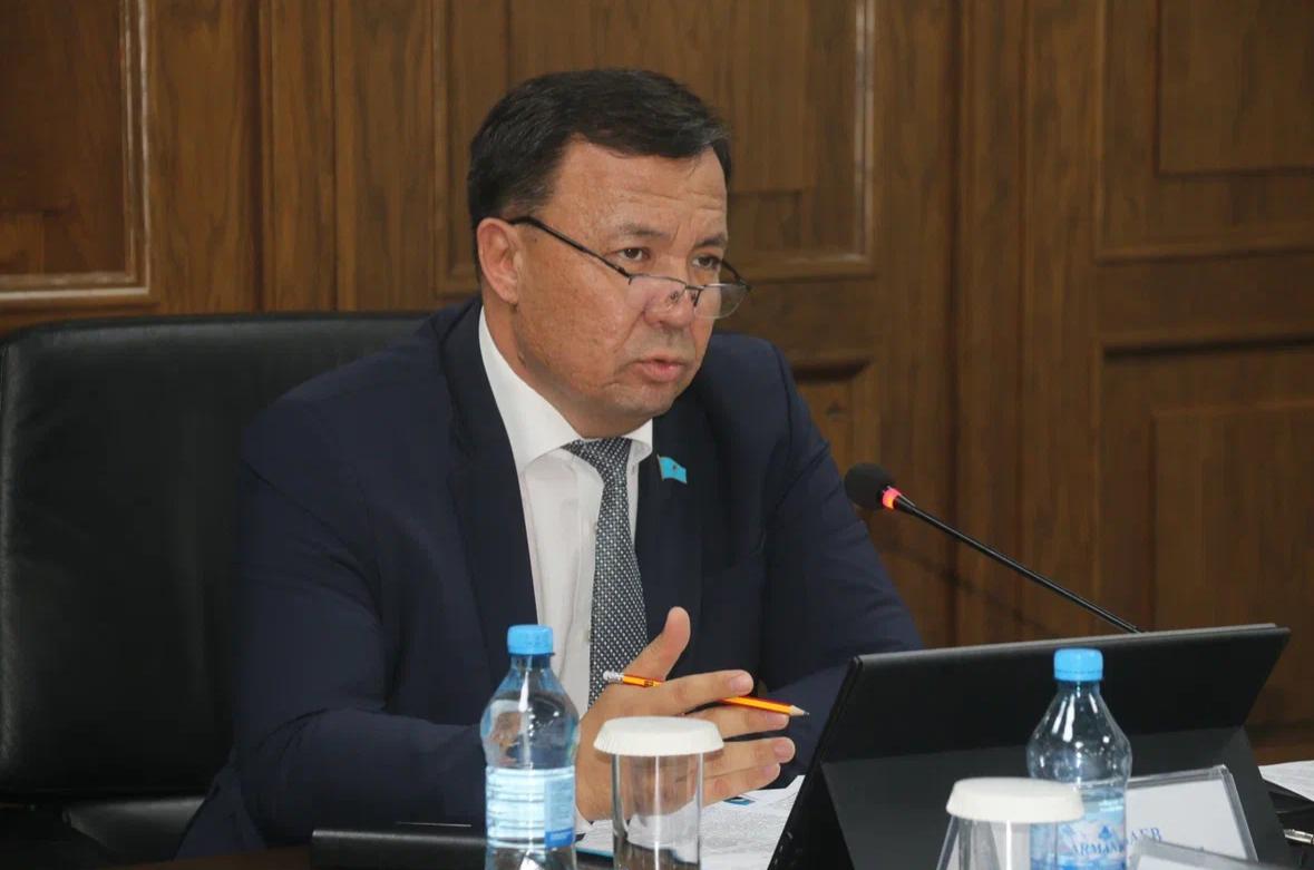 ІЛЕ АУДАНДЫҚ МӘСЛИХАТЫНЫҢ  LII КЕЗЕКТІ СЕССИЯСЫ ӨТТІ