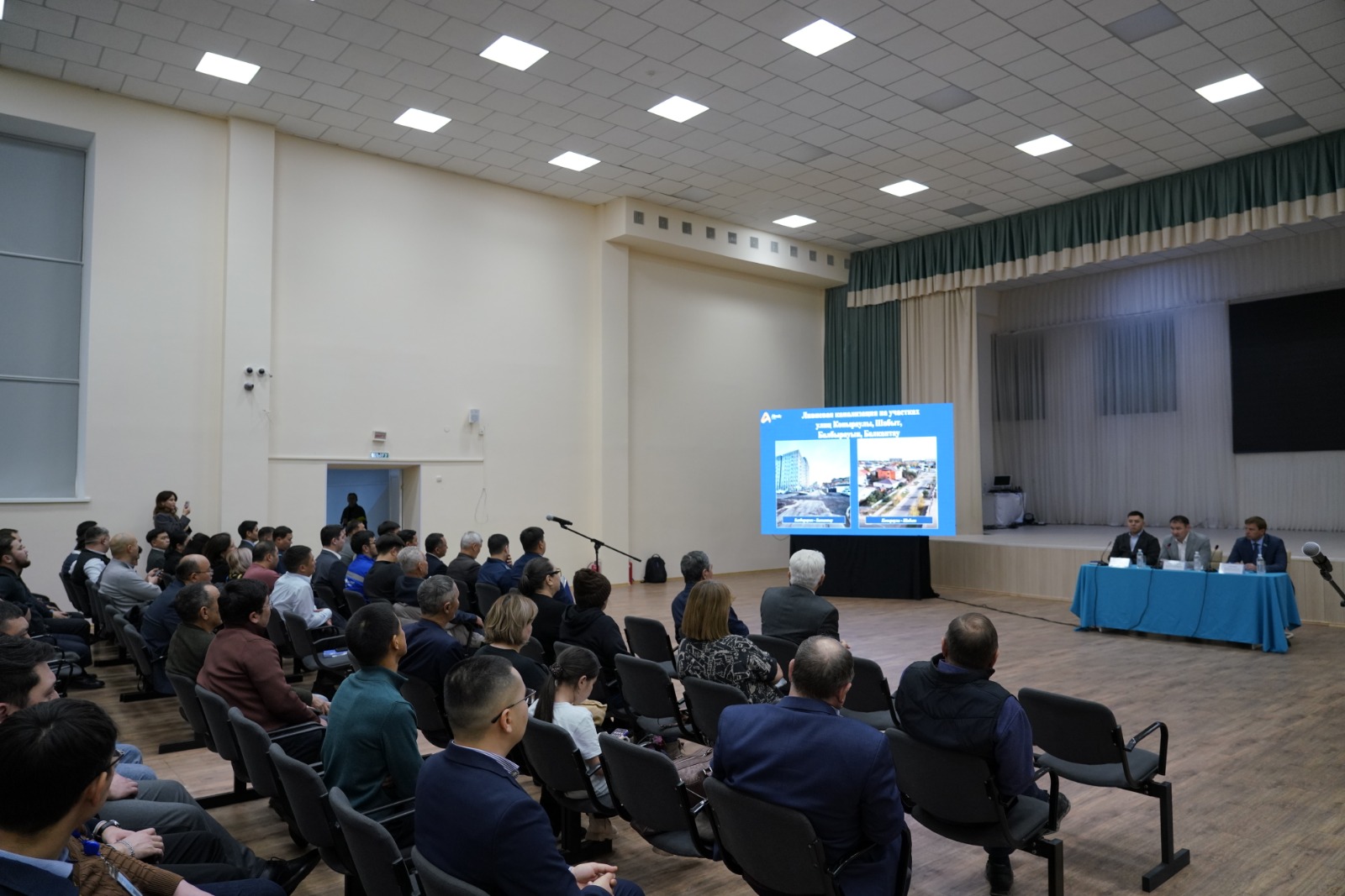 Аким района «Алматы» провёл встречу с жителями мкр. Юго-Восток