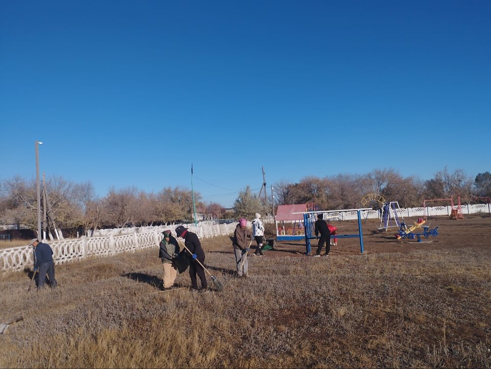 В селе Егінді продолжается акция «Таза Казахстан»!