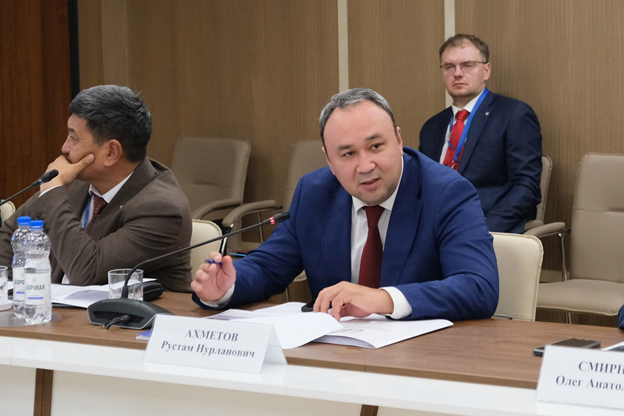 ДЕЛЕГАЦИЯ АЗРК ПРИНЯЛА УЧАСТИЕ В МЕРОПРИЯТИЯХ ЕЭК И МСАП