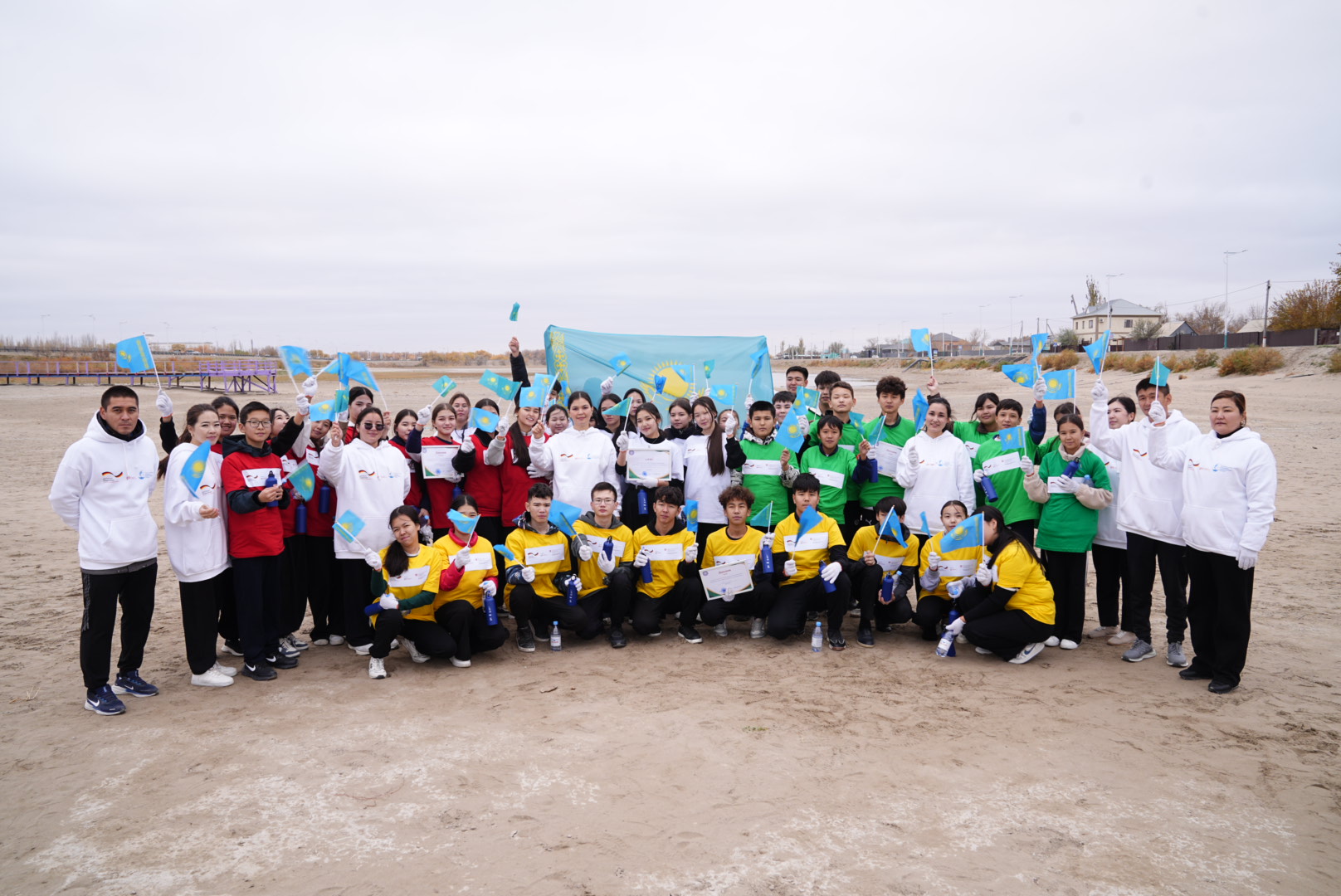 120 кг мусора убрали с прибрежных территорий школьники Кызылорды в рамках экологической акции «Экономь воду – сохраняй будущее!»