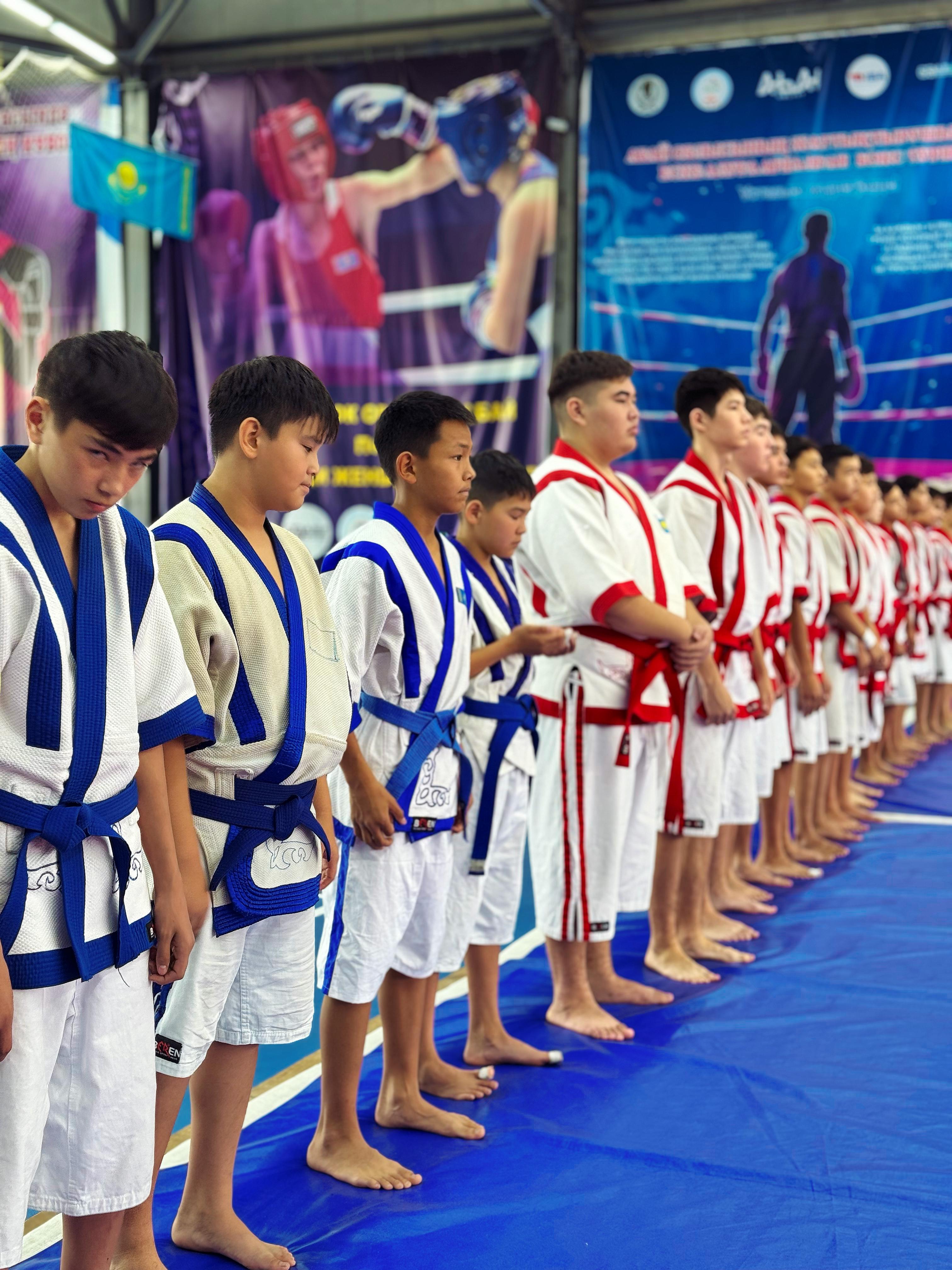 Состоялся чемпионат города Семей по казак куреси среди юношей и младших юношей «Жас Барыс».