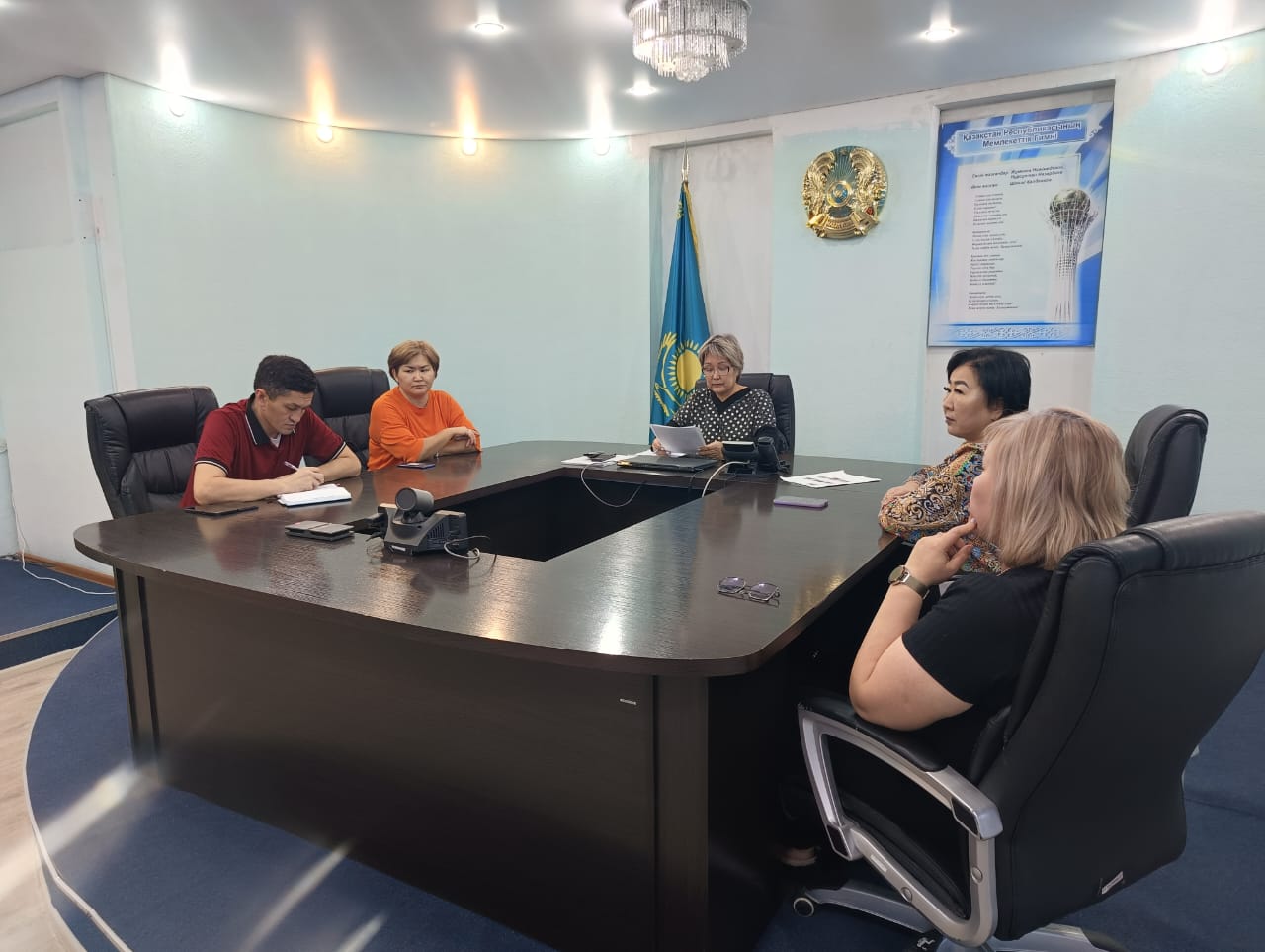 📢 30 октября 2025 года состоялось внеочередное заседание комиссии по делам несовершеннолетних и защите их прав.