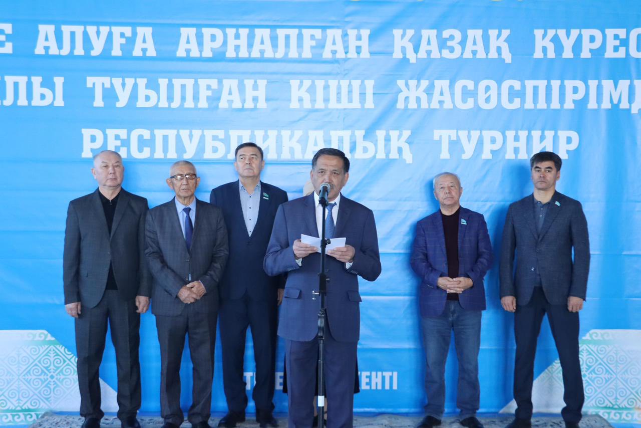 Сырдария ауданында Есенов Расул Әбутәліпұлын еске алуға арналған жасөспірімдер арасында қазақ күресінен республикалық турнир бастау алды