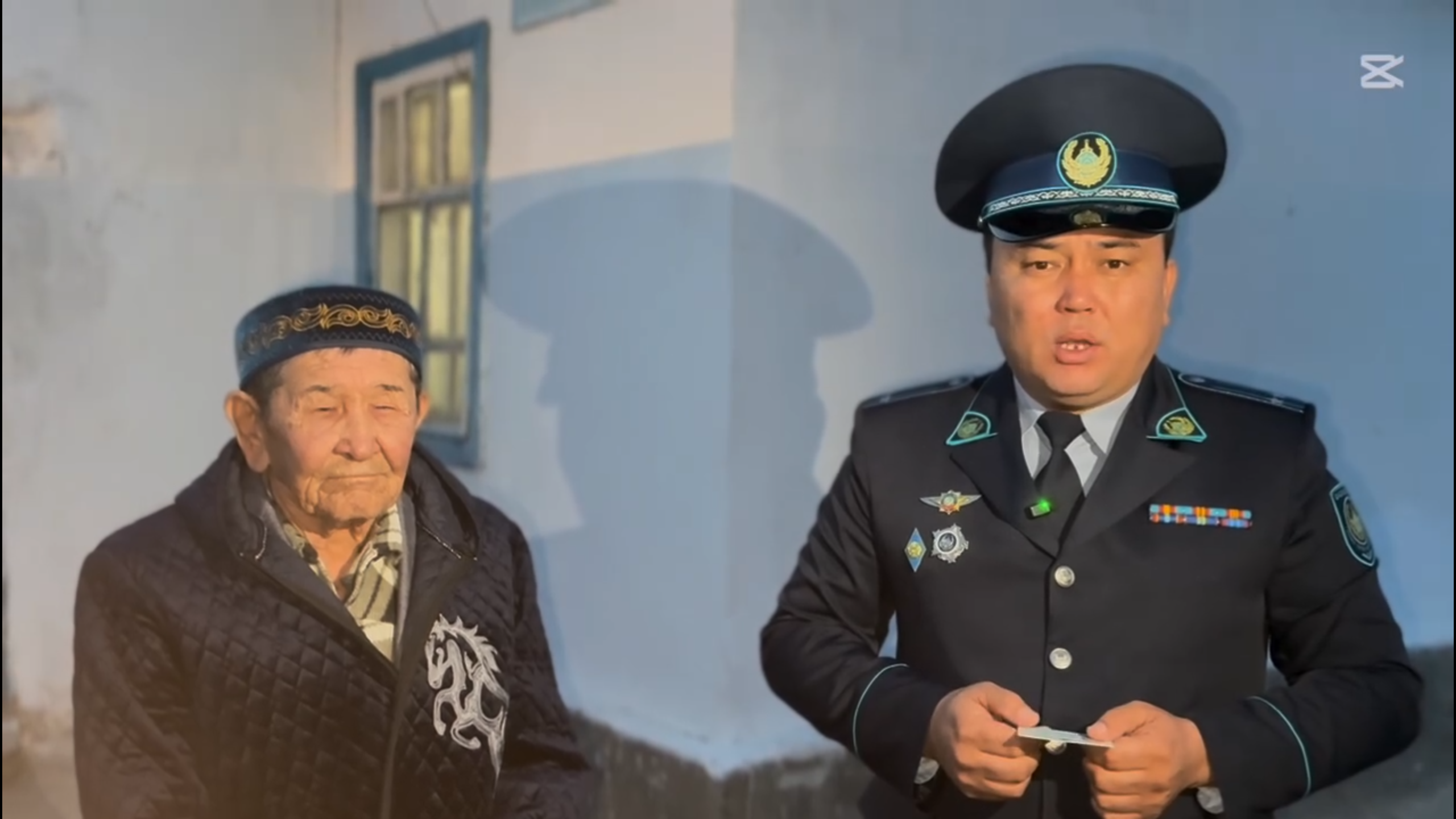 Сила доброты и сострадания — в Мойынкуме пожилой мужчина получил удостоверение личности после многих лет без документов