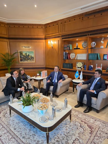 Әл-Фараби атындағы Қазақ ұлттық университетінің Басқарма төрағасы-Ректоры Жансейіт Түймебаев Ислам әлемінің білім, ғылым және мәдениет ұйымының (ИСЕСКО) Бас директоры Сәлім Әл-Мәлікпен кездесу өткізді