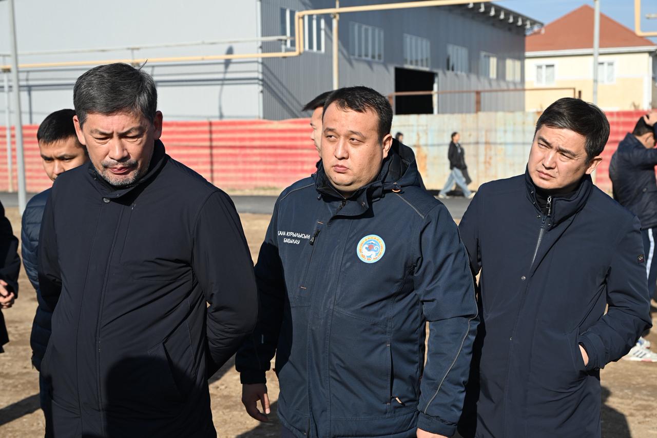 Алматы әкімі Дархан Сатыбалды жұмыс сапары аясында «Рахат-Мәдениет» шағынауданының тұрғындарымен кездесті